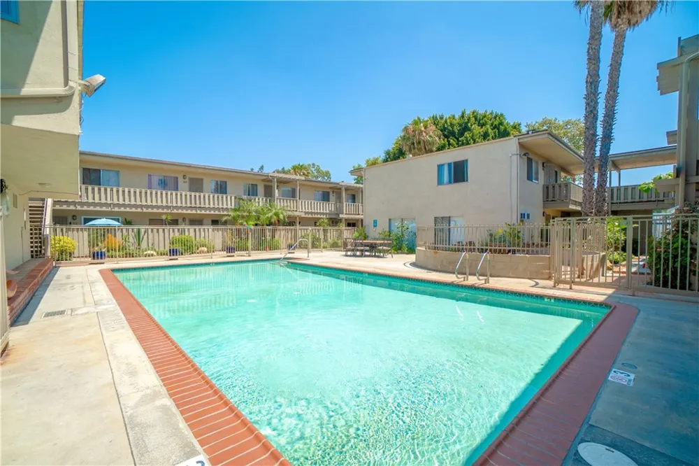 3325 Santa Fe Avenue #110 Long Beach, CA 90810