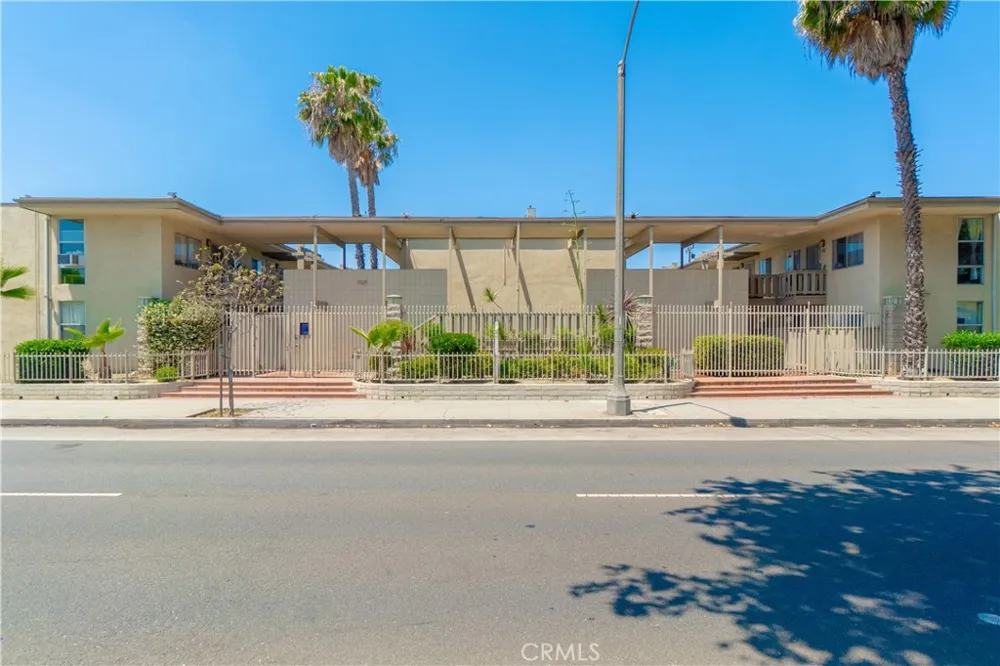 3325 Santa Fe Avenue #110 Long Beach, CA 90810