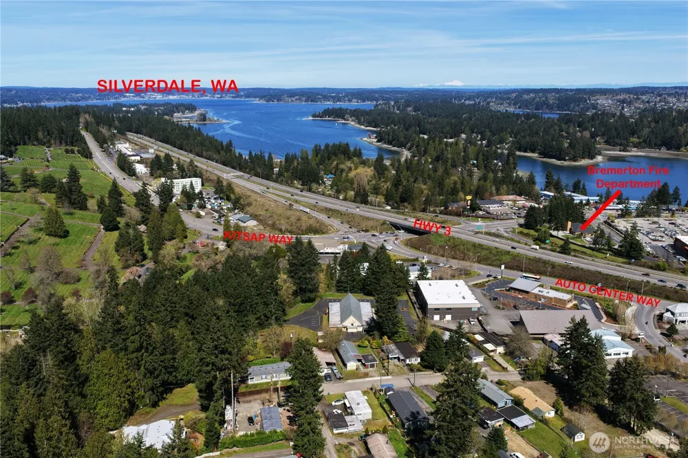 126 Lilac Lane Bremerton, WA 98312