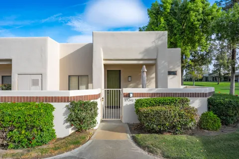 67242 Cumbres Court