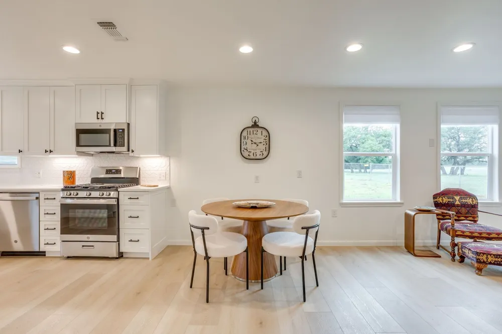 400 S 10th Avenue Palo Pinto, TX 76472