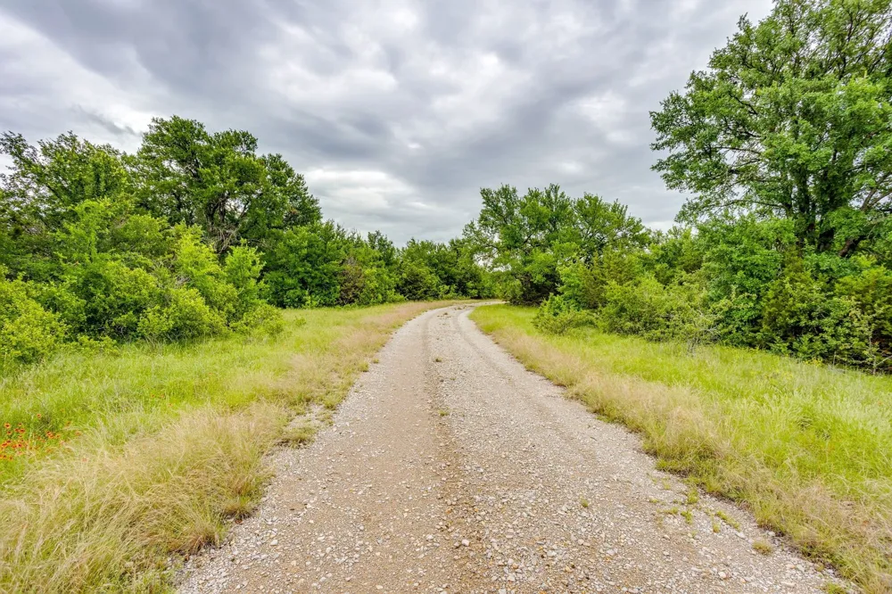400 S 10th Avenue Palo Pinto, TX 76472