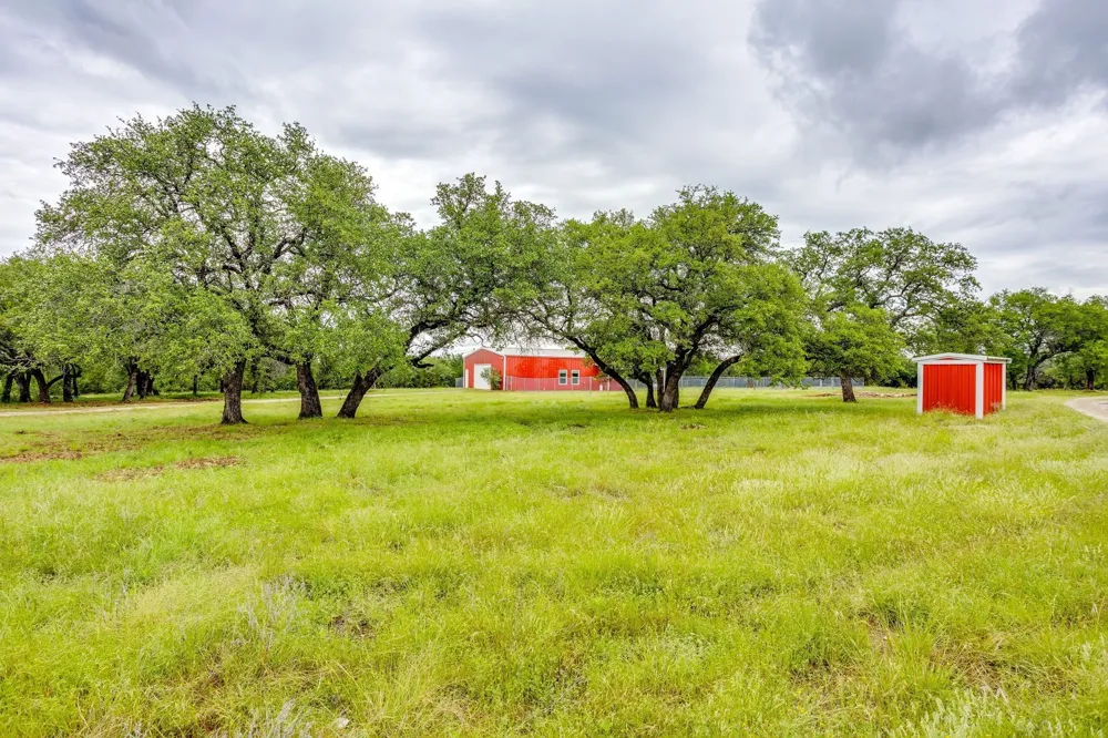 400 S 10th Avenue Palo Pinto, TX 76472