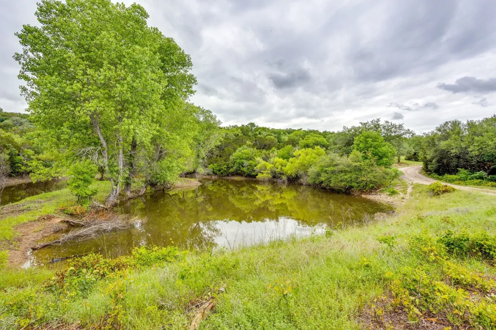 400 S 10th Avenue Palo Pinto, TX 76472