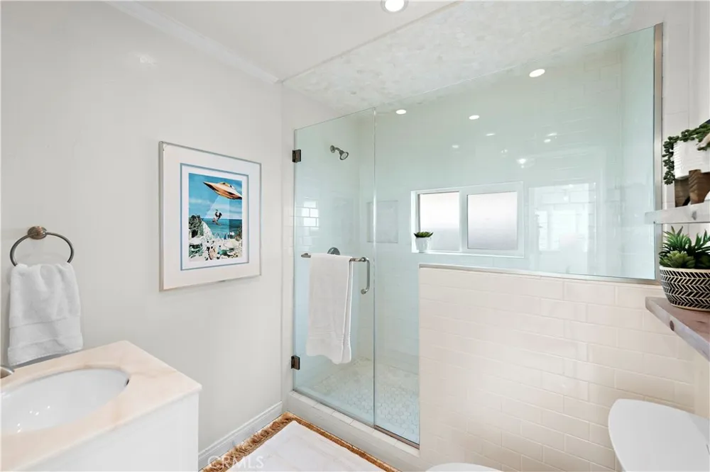 283 Fairview Street Laguna Beach, CA 92651