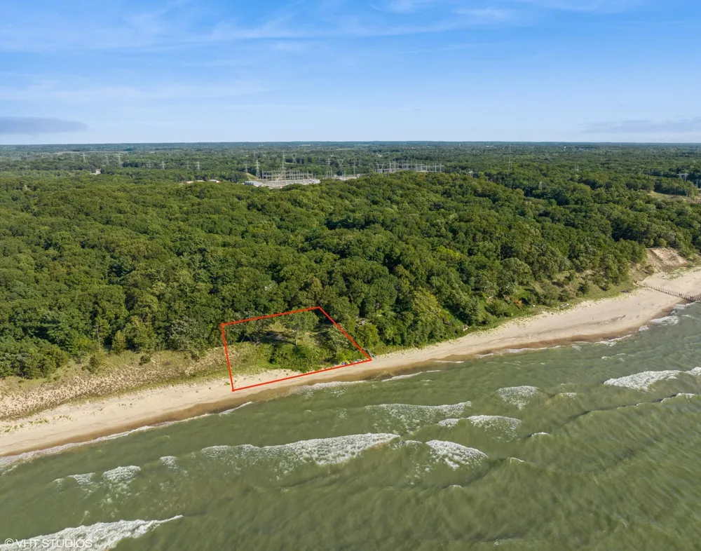 52 Lake Road Bridgman, MI 49106