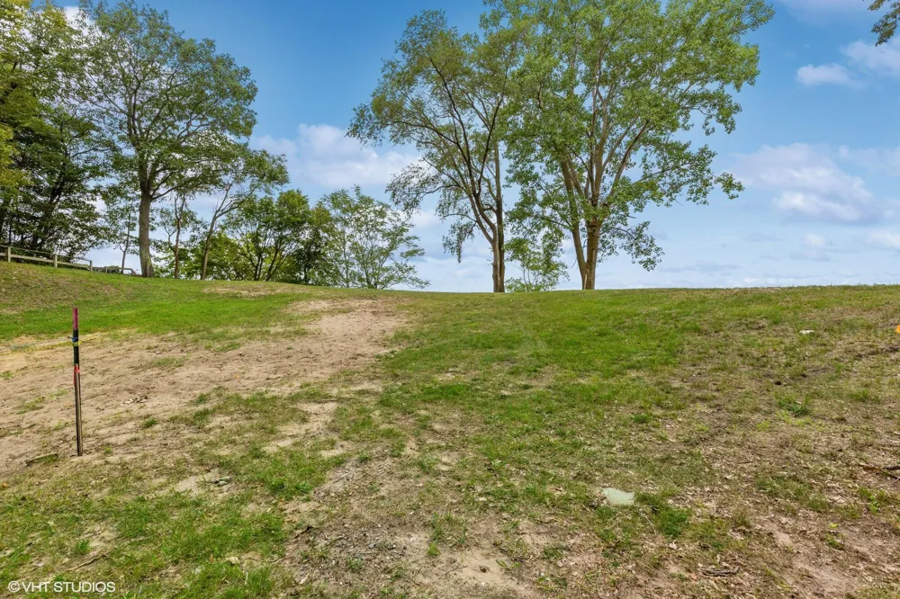 52 Lake Road Bridgman, MI 49106