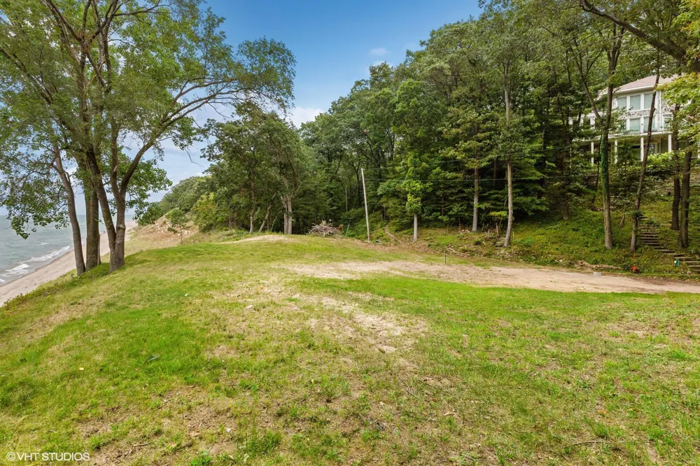 52 Lake Road Bridgman, MI 49106