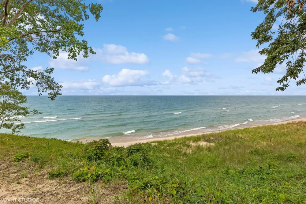 52 Lake Road Bridgman, MI 49106