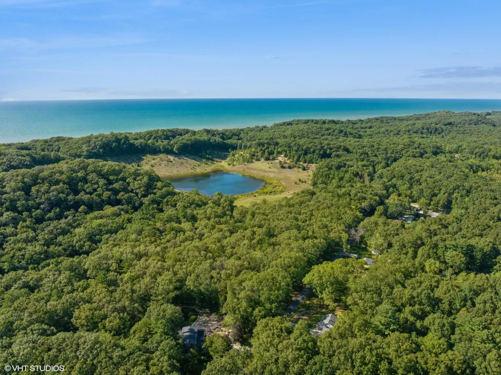 52 Lake Road Bridgman, MI 49106