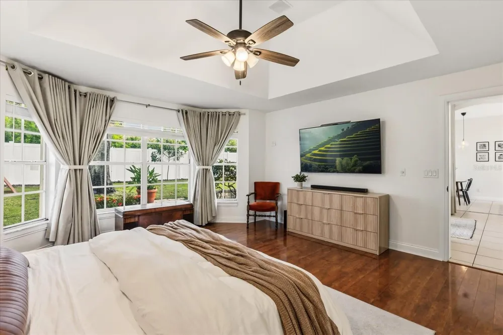 1934 THOROUGHBRED DRIVE Gotha, FL 34734