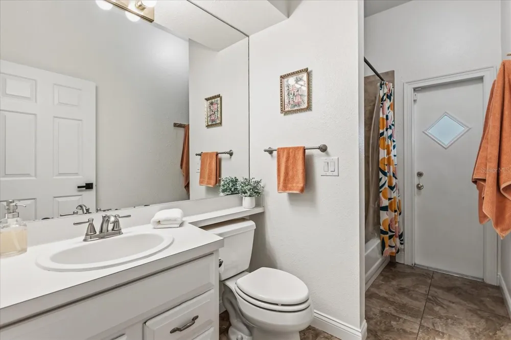 1934 THOROUGHBRED DRIVE Gotha, FL 34734