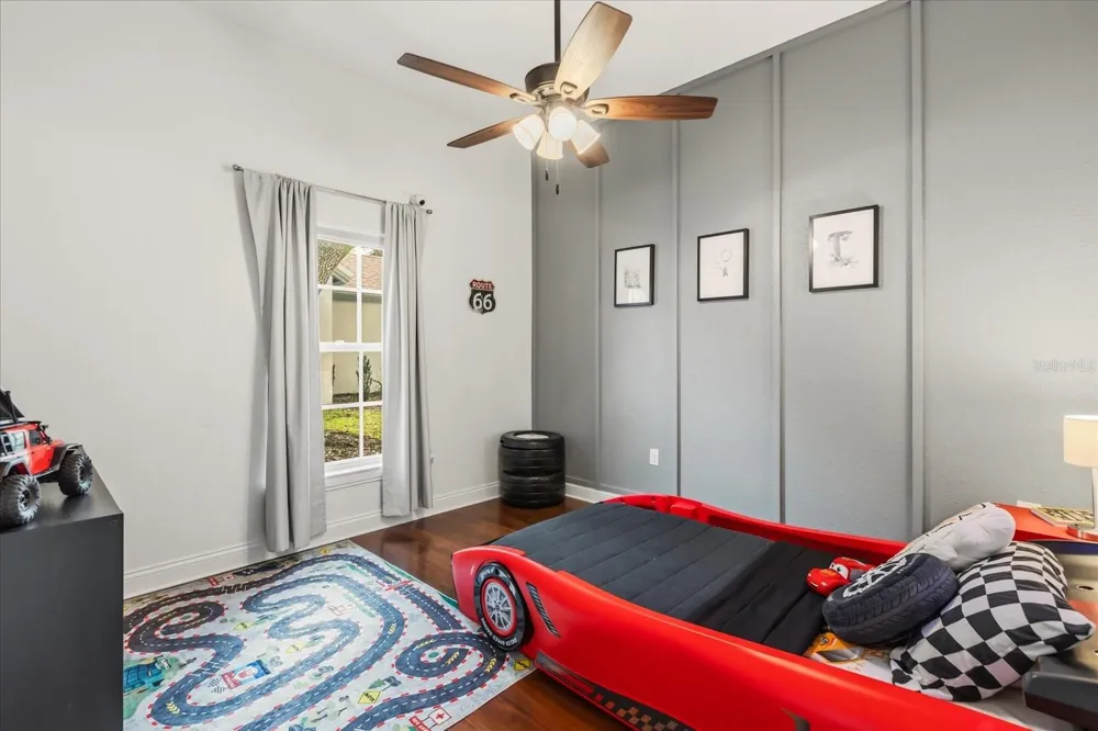 1934 THOROUGHBRED DRIVE Gotha, FL 34734