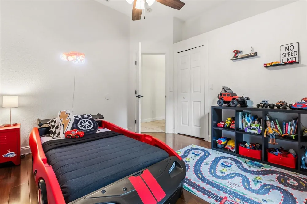 1934 THOROUGHBRED DRIVE Gotha, FL 34734