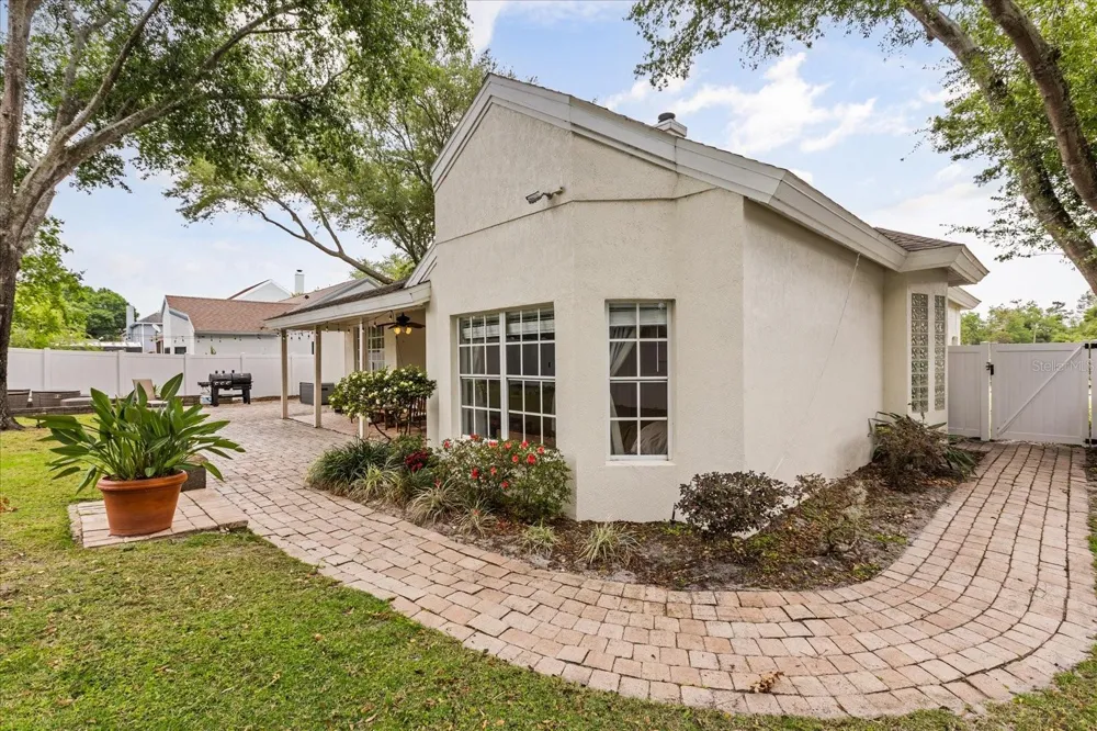 1934 THOROUGHBRED DRIVE Gotha, FL 34734