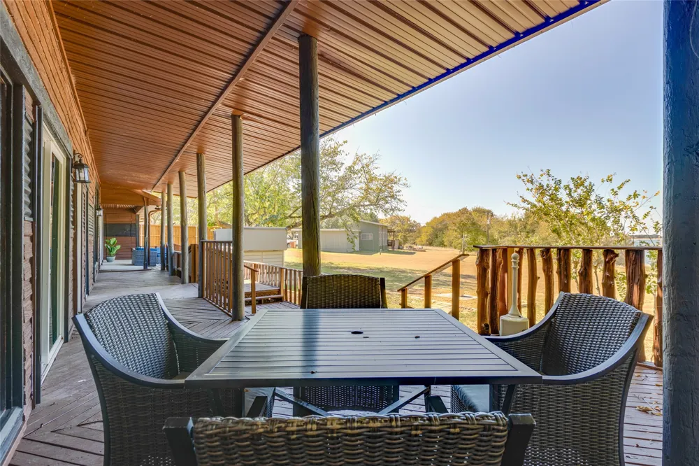 7404 County Road 964 Nevada, TX 75173