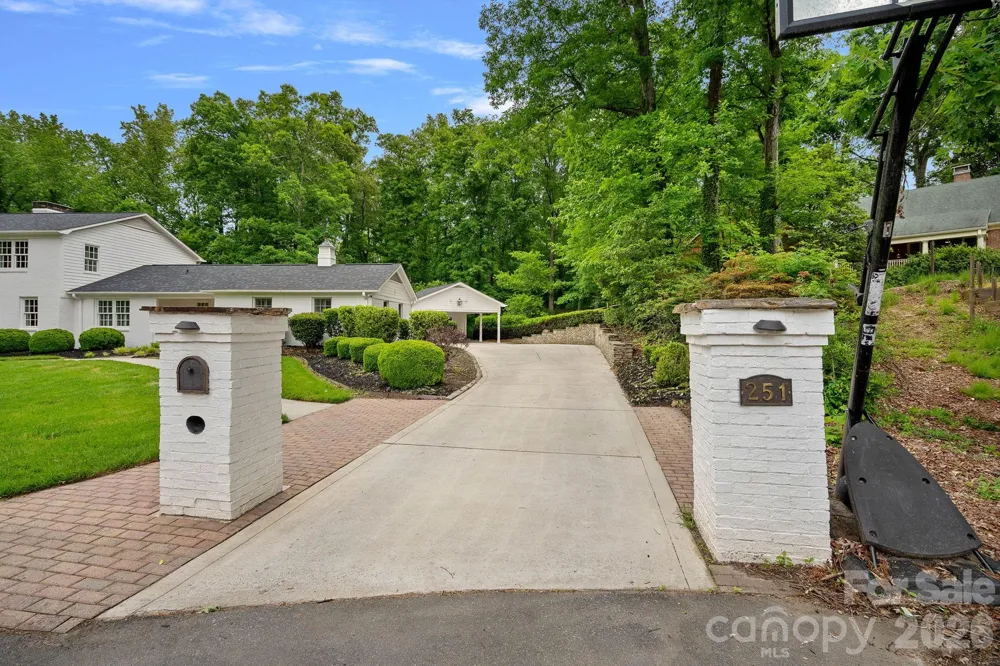 251 Ney Circle Davidson, NC 28036