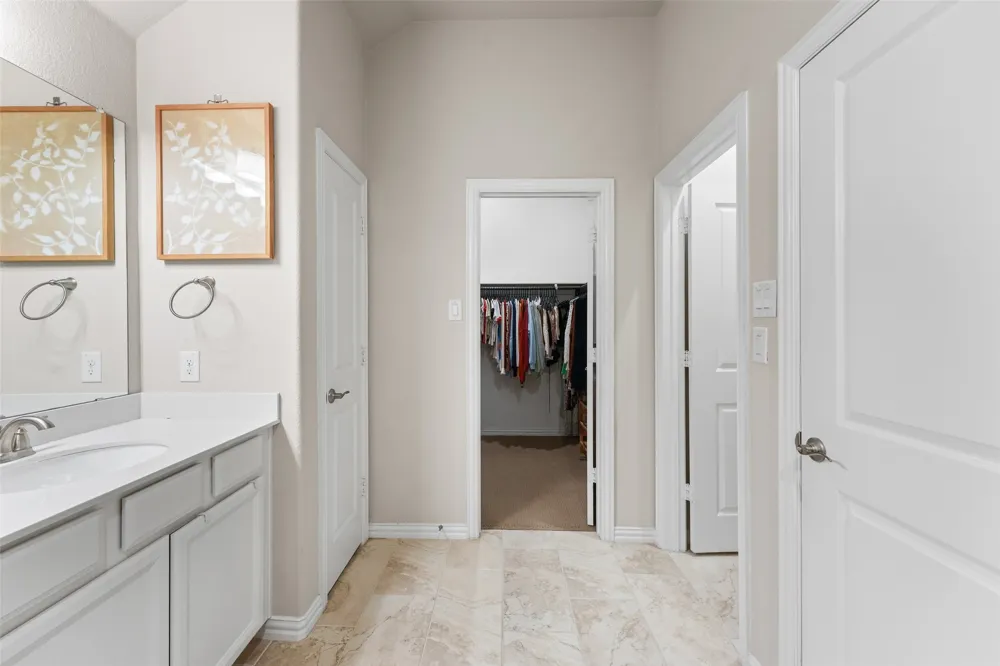 5628 Niagara The Colony, TX 75056