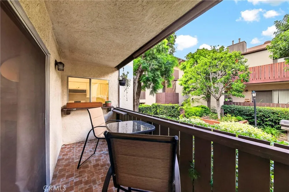 15020 Victory Boulevard #104 Van Nuys, CA 91411
