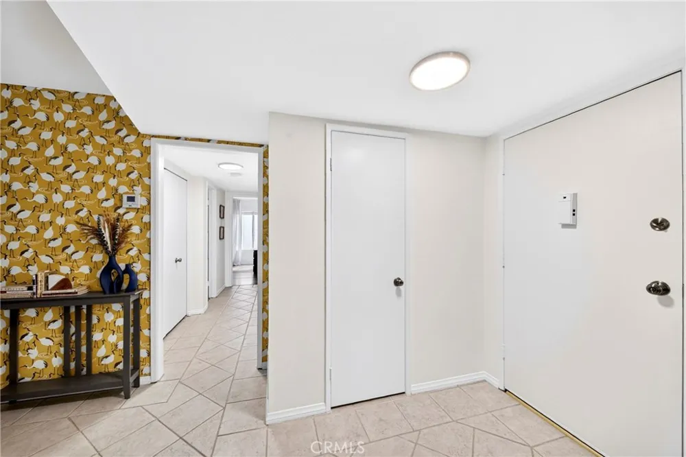15020 Victory Boulevard #104 Van Nuys, CA 91411