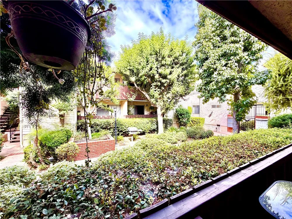 15020 Victory Boulevard #104 Van Nuys, CA 91411