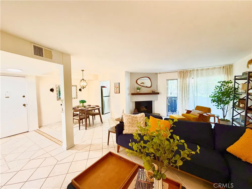15020 Victory Boulevard #104 Van Nuys, CA 91411