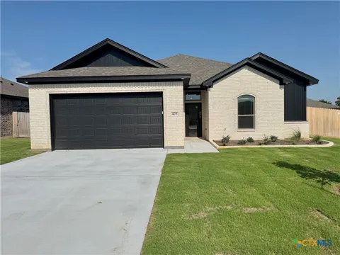 405 Magnolia