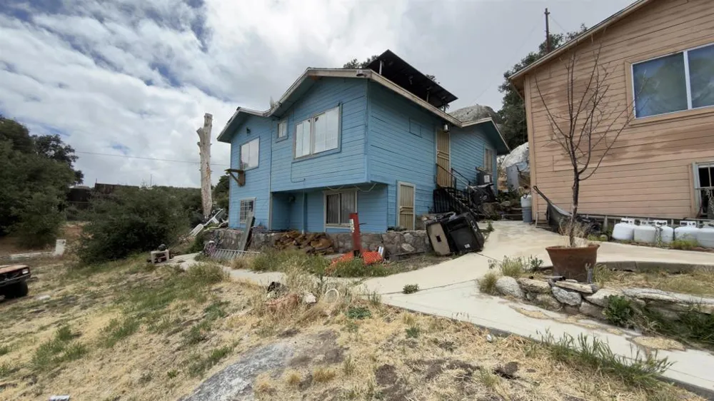 37769 Royal Dr. Boulevard, CA 91905