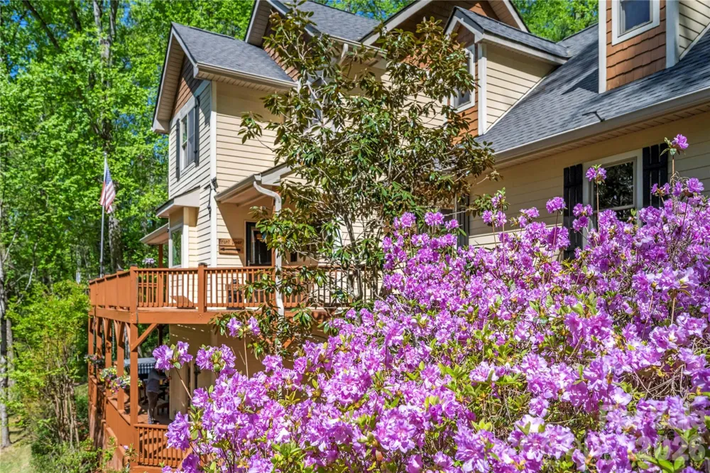 128 Churchill Downs Drive Fairview, NC 28730