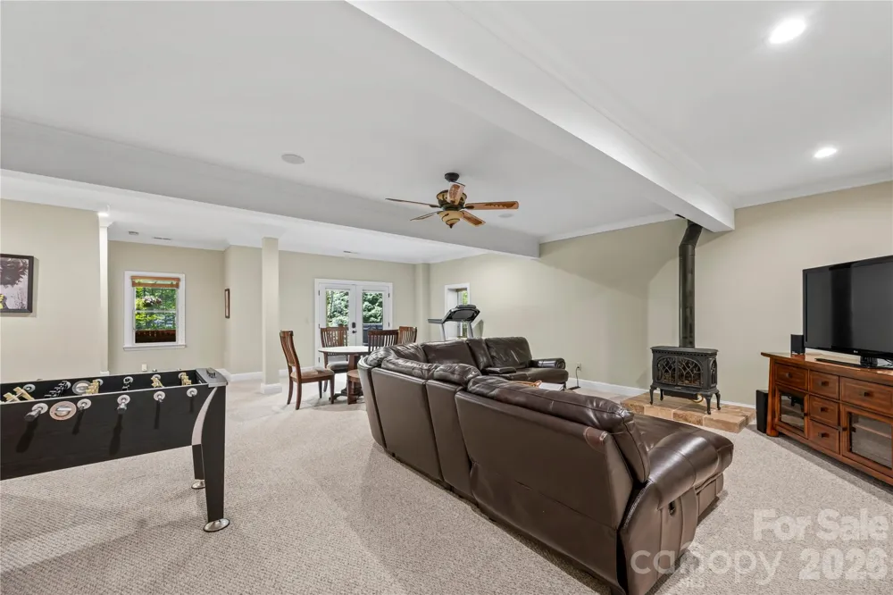 128 Churchill Downs Drive Fairview, NC 28730