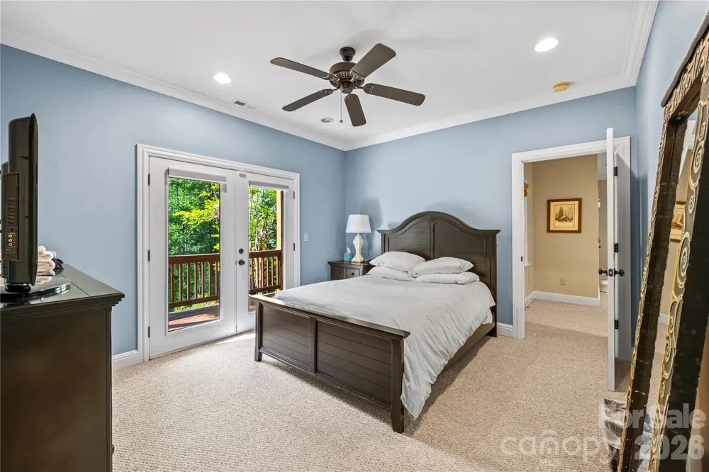 128 Churchill Downs Drive Fairview, NC 28730