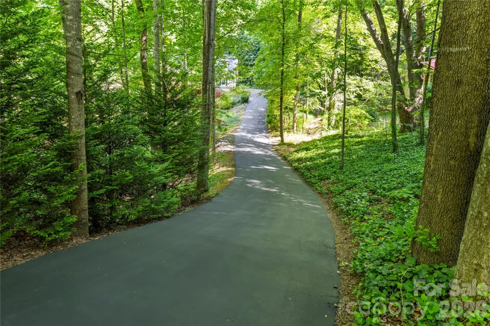 128 Churchill Downs Drive Fairview, NC 28730