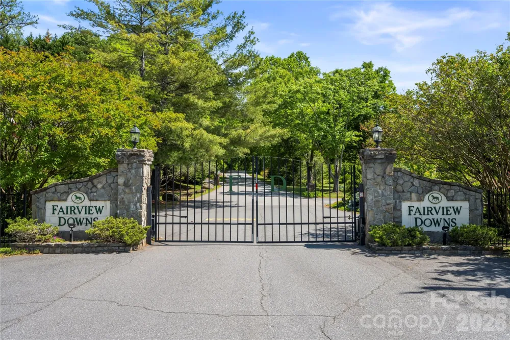 128 Churchill Downs Drive Fairview, NC 28730