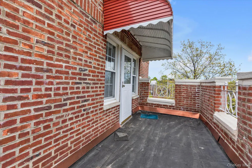 102 S Village Avenue #3B Rockville Centre, NY 11570