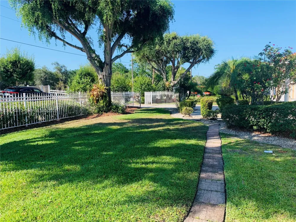 196 JAMISON AVE Lake Placid, FL 33852