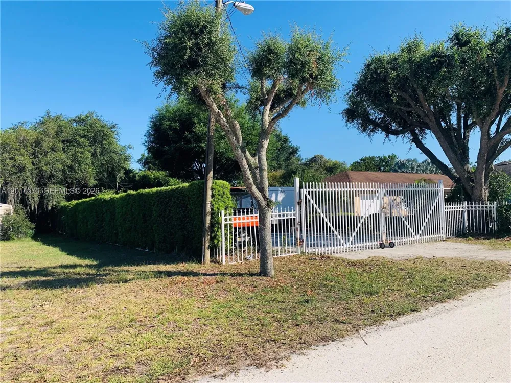 196 JAMISON AVE Lake Placid, FL 33852