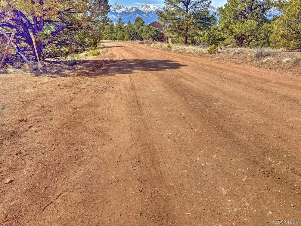 426 Arapaho Road Westcliffe, CO 81252