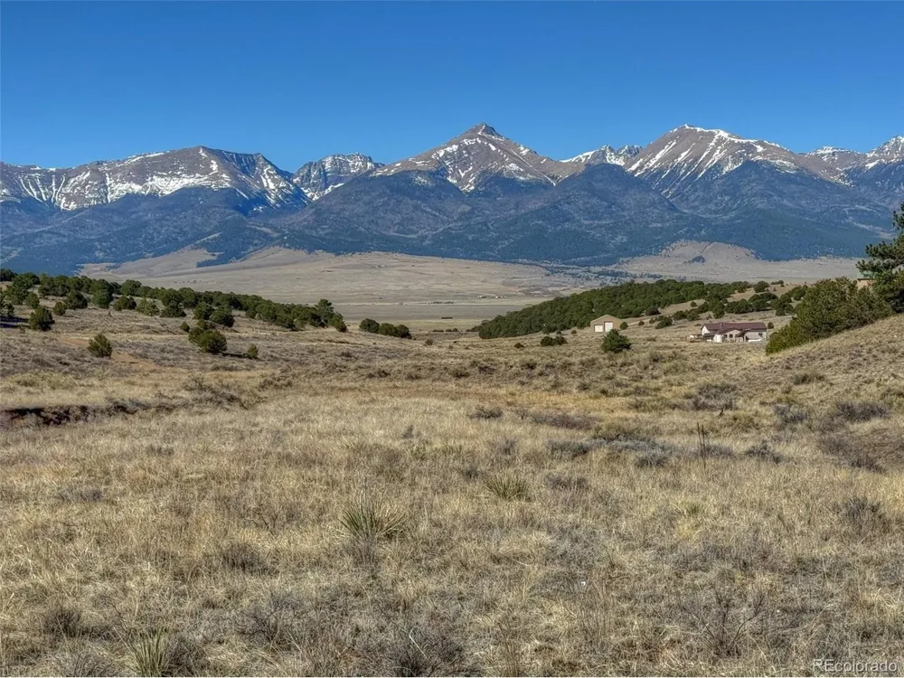 885 Crow Road Westcliffe, CO 81252