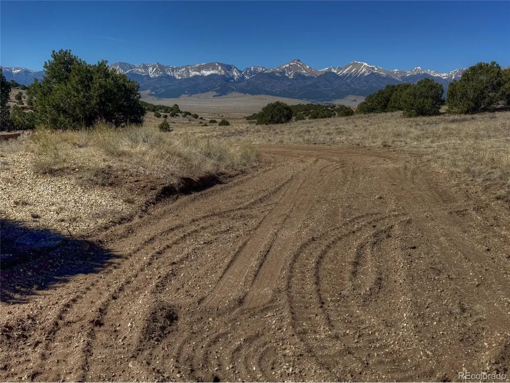 885 Crow Road Westcliffe, CO 81252