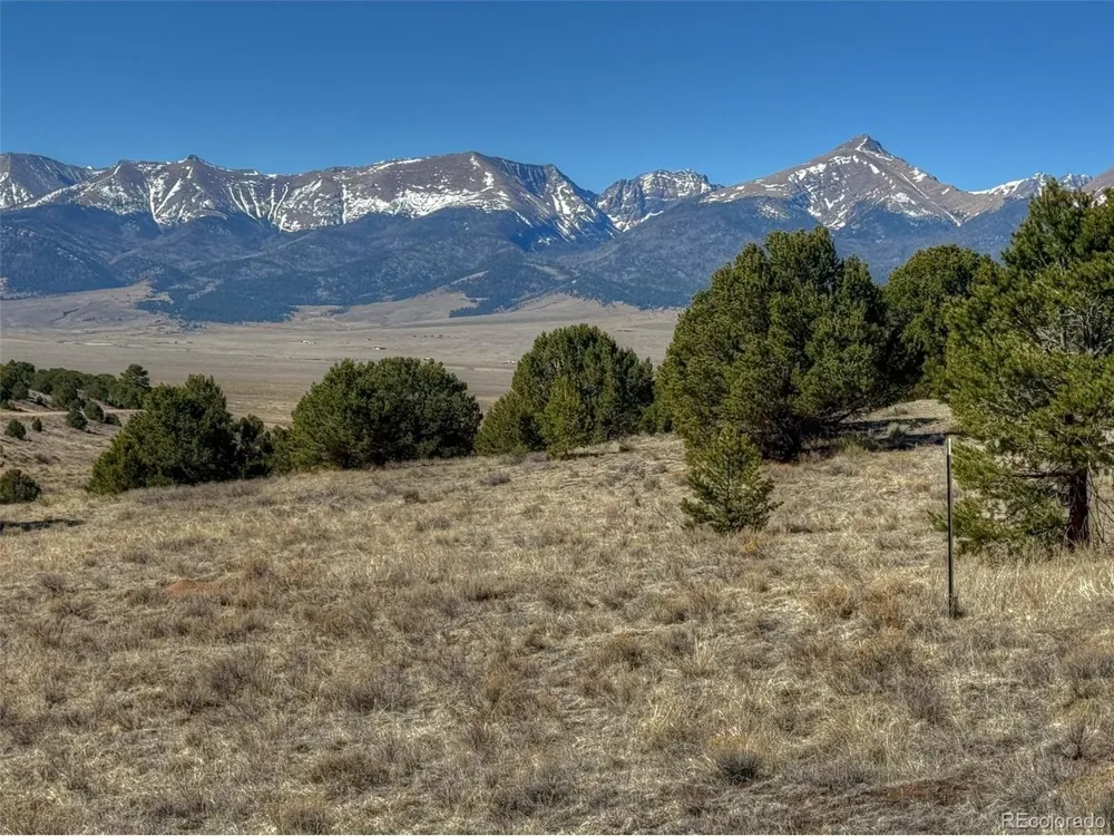 885 Crow Road Westcliffe, CO 81252