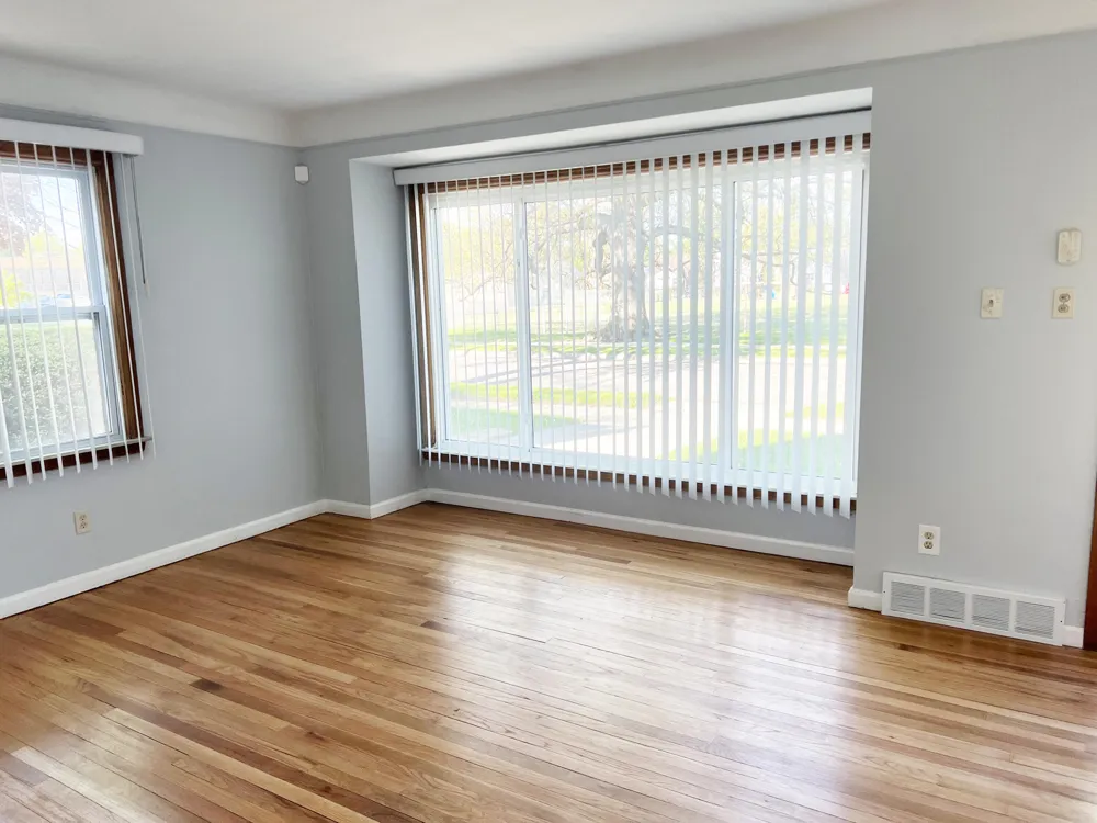 7730 Chatham Redford, MI 48239