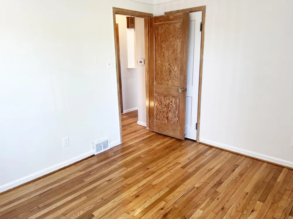 7730 Chatham Redford, MI 48239