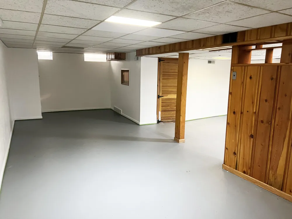 7730 Chatham Redford, MI 48239