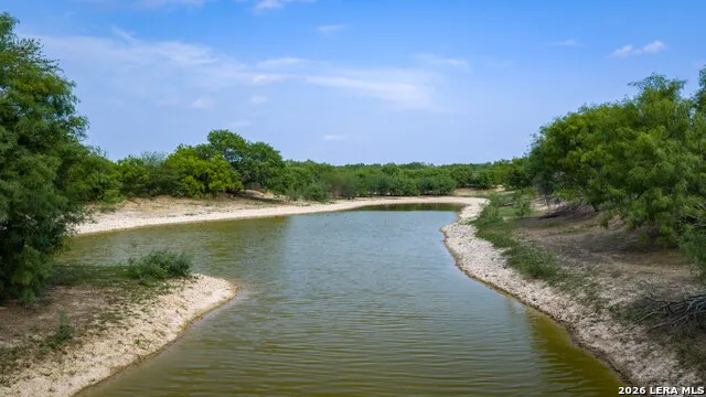 5797 Fm 3408 Cotulla, TX 78014