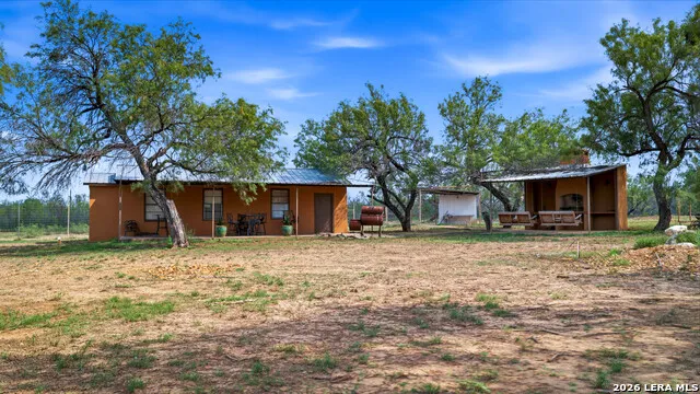 5797 Fm 3408 Cotulla, TX 78014