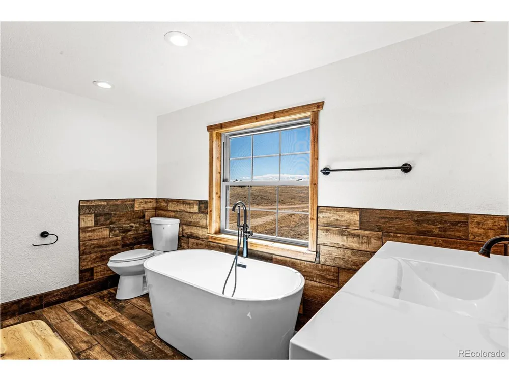 2769 CR 255 Westcliffe, CO 81252