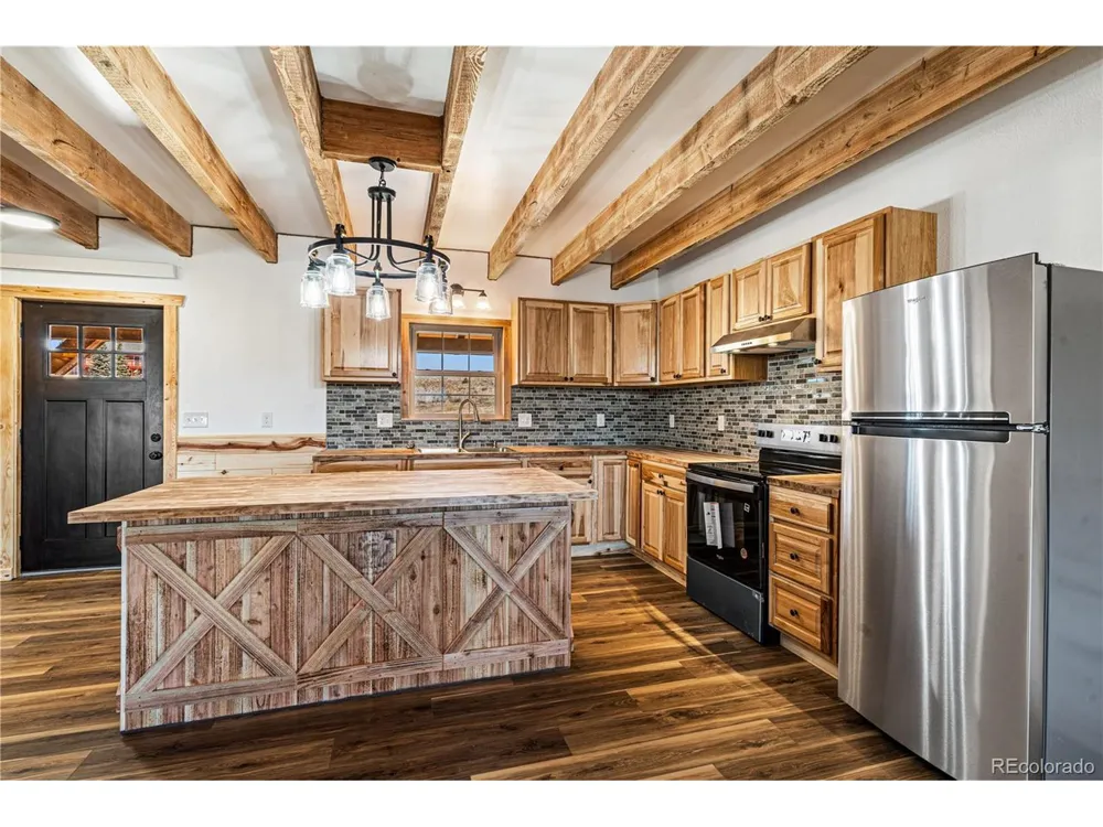 2769 CR 255 Westcliffe, CO 81252