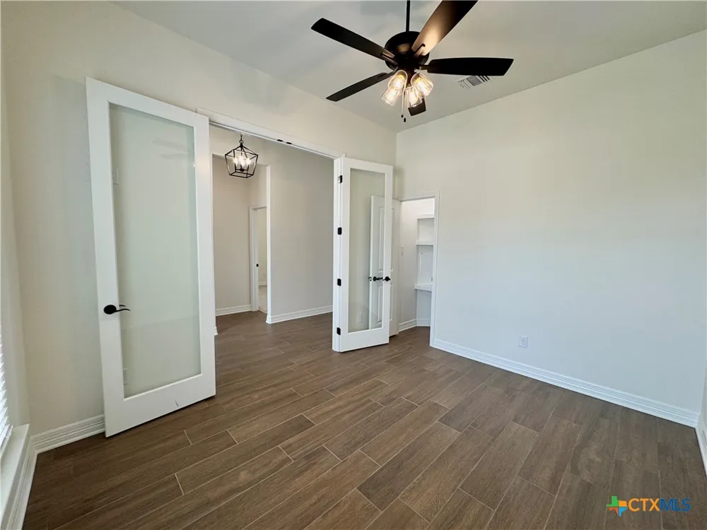 801 Golden Eagle Cove Salado, TX 76571