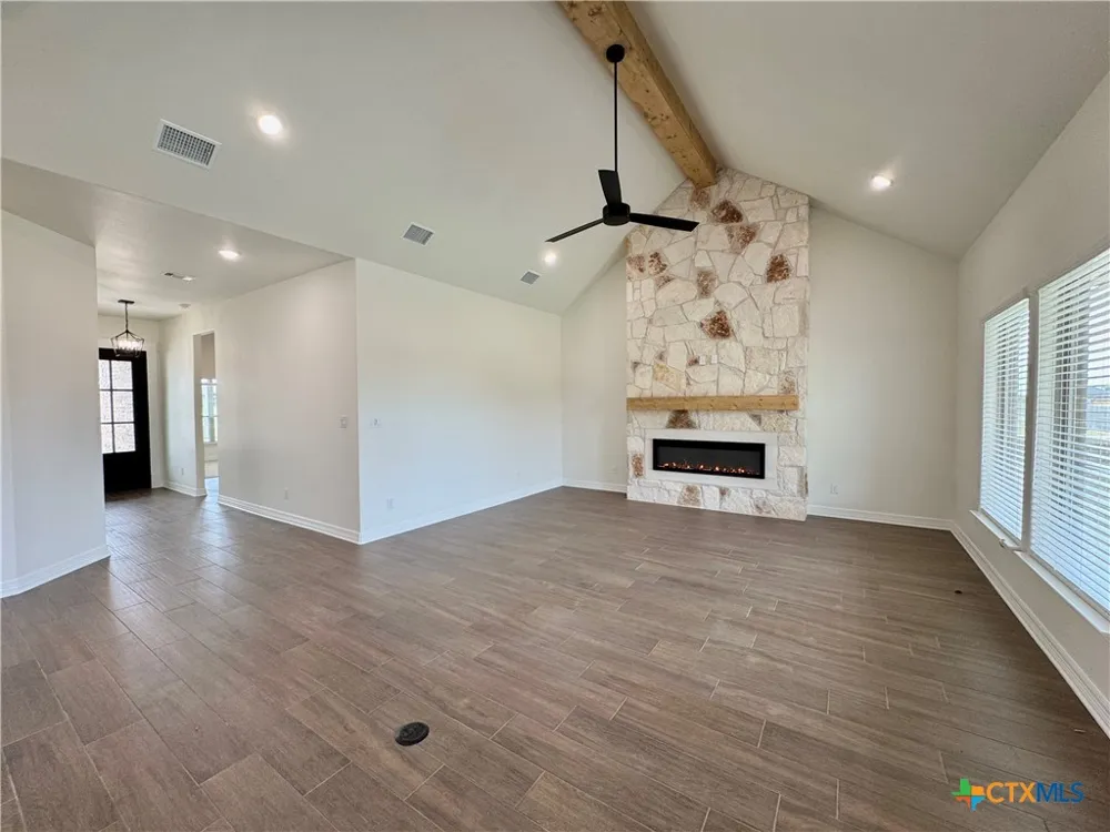 801 Golden Eagle Cove Salado, TX 76571