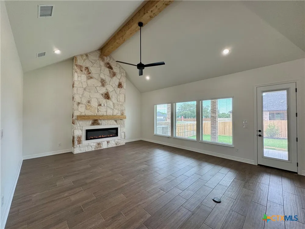 801 Golden Eagle Cove Salado, TX 76571
